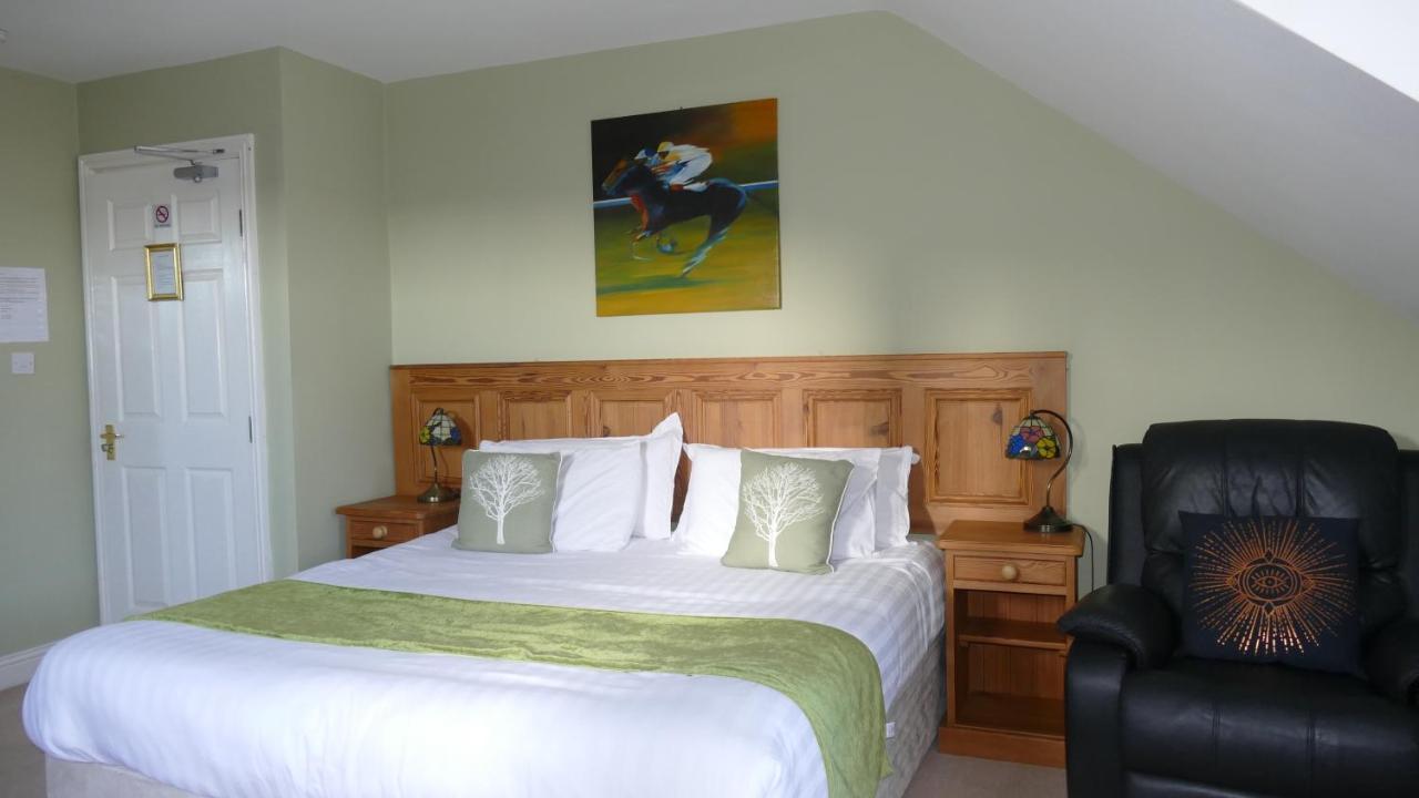 Avonmore House Guest Accommodation Йол Экстерьер фото