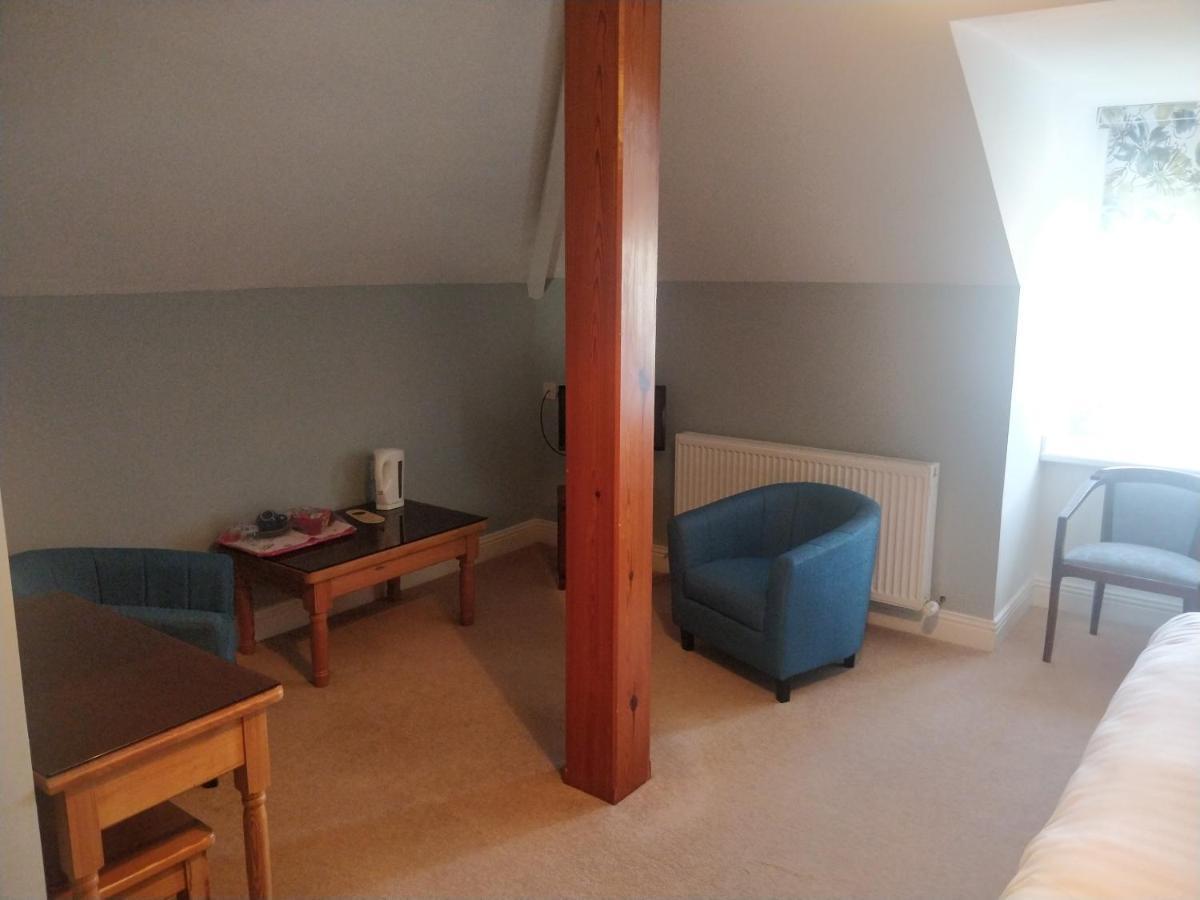 Avonmore House Guest Accommodation Йол Экстерьер фото