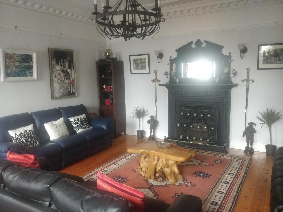 Avonmore House Guest Accommodation Йол Экстерьер фото