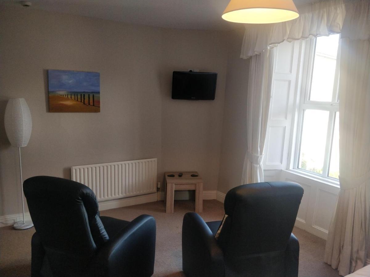 Avonmore House Guest Accommodation Йол Экстерьер фото