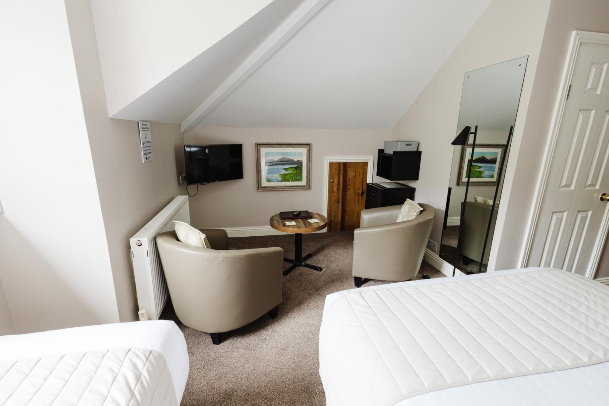 Avonmore House Guest Accommodation Йол Экстерьер фото
