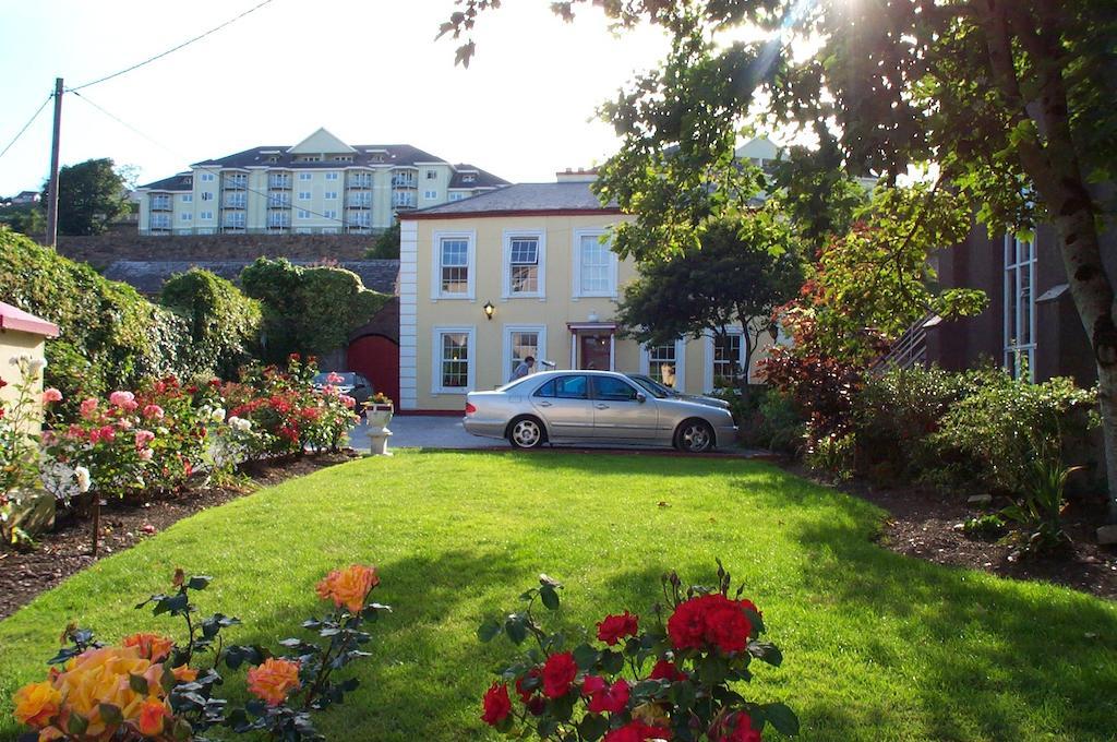 Avonmore House Guest Accommodation Йол Экстерьер фото